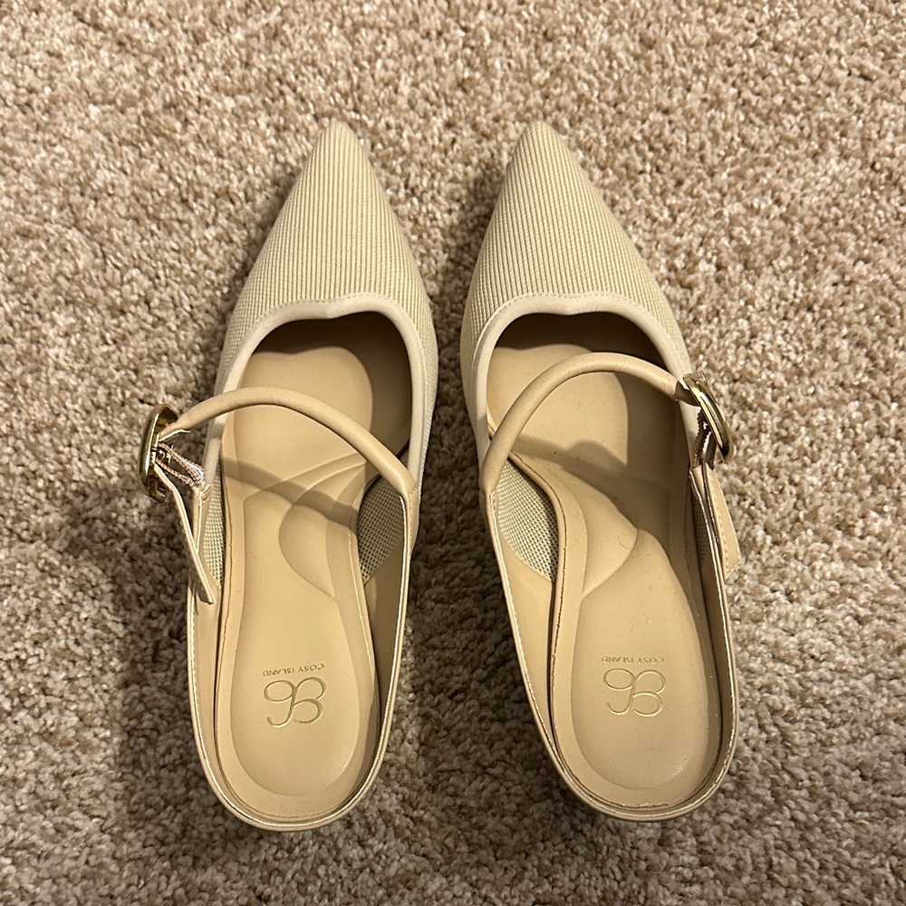 Cozy Island GraceLithe Elegant Beige Pointed-Toe Heels-Never Worn